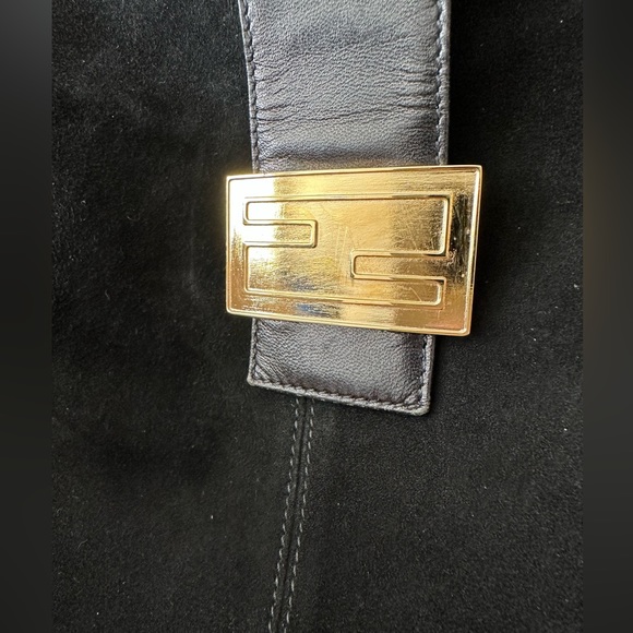 EUC Fendi Suede shoulder bag with leather strap. - Picture 11 of 16